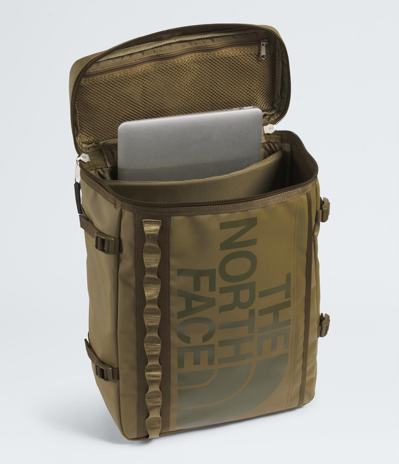 Mochila Base Camp FuseBox, Café