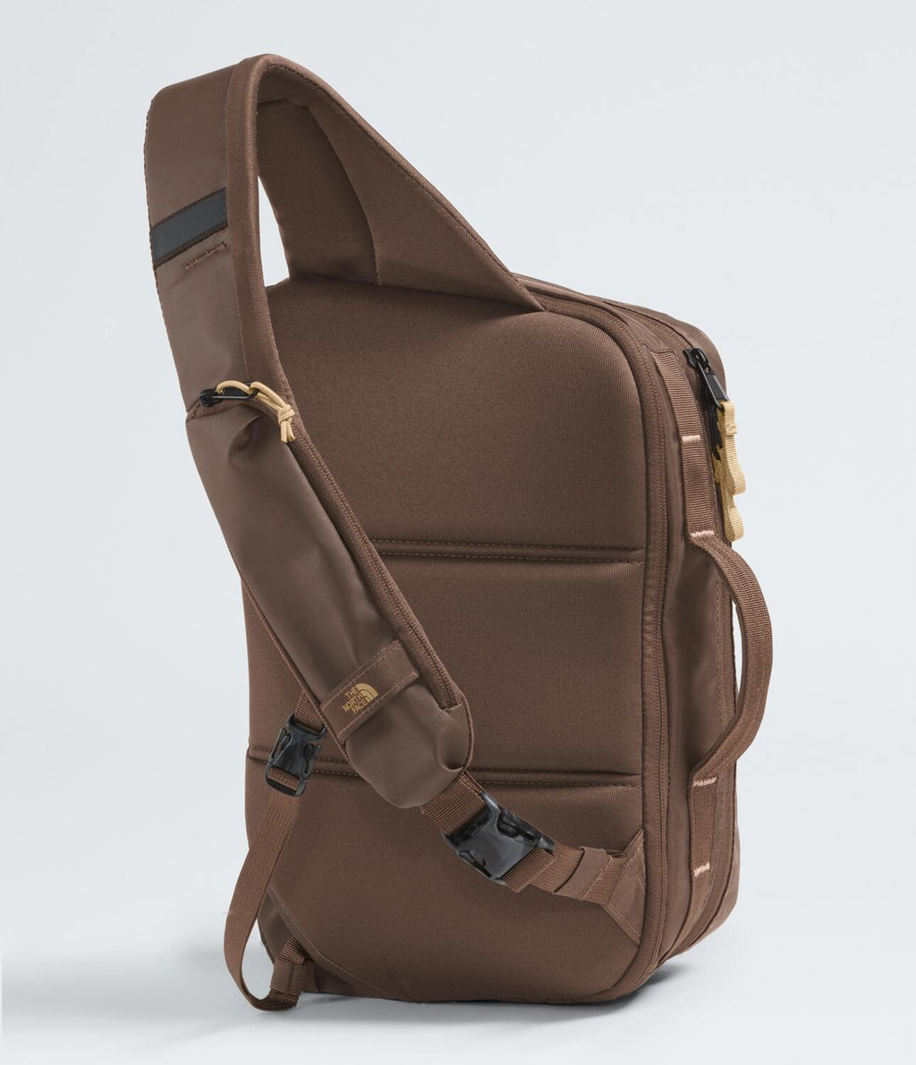 Mochila Base Camp Voyager Sling Unisex, Café