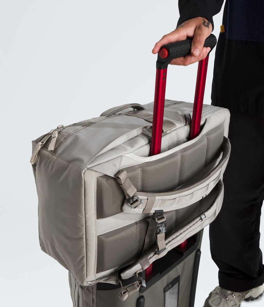 Mochila Base Camp Voyager Travel Unisex, Gris